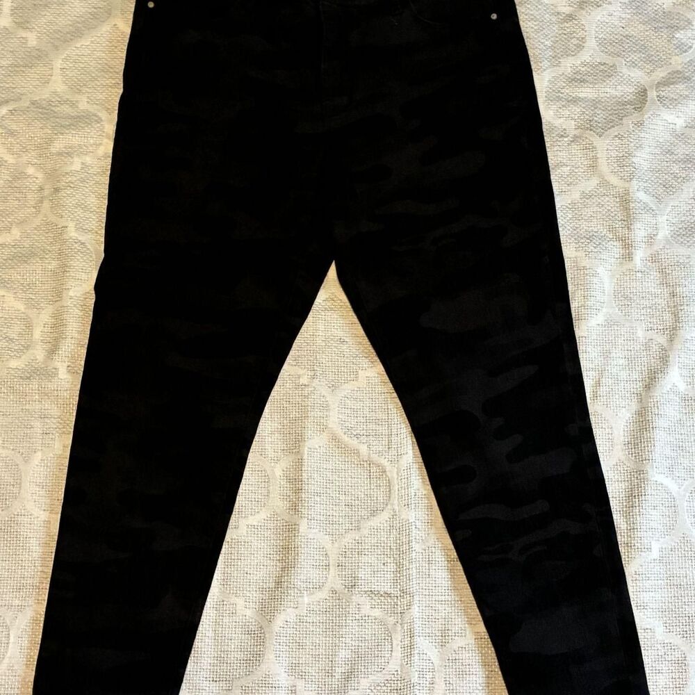 Social Standard By Sanctuary ankle skinny jeans. Sz 12